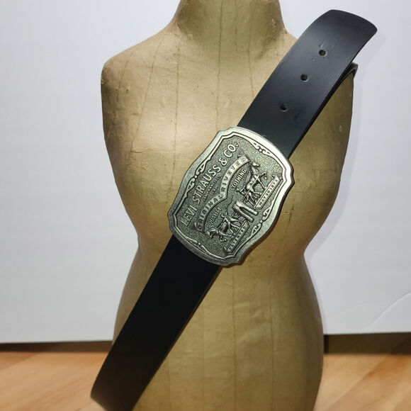 Vintage Limited Edition Two Horse Brand Buckle Black Leather Belt Size 40 NWOT